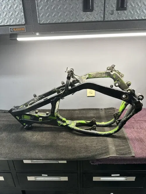 1998 Kawasaki KX250 KX 250 Frame Cradle Engine Mount