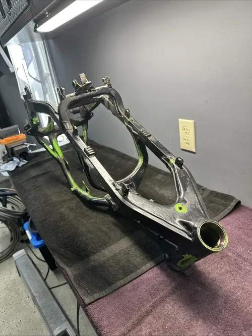 1998 Kawasaki KX250 KX 250 Frame Cradle Engine Mount