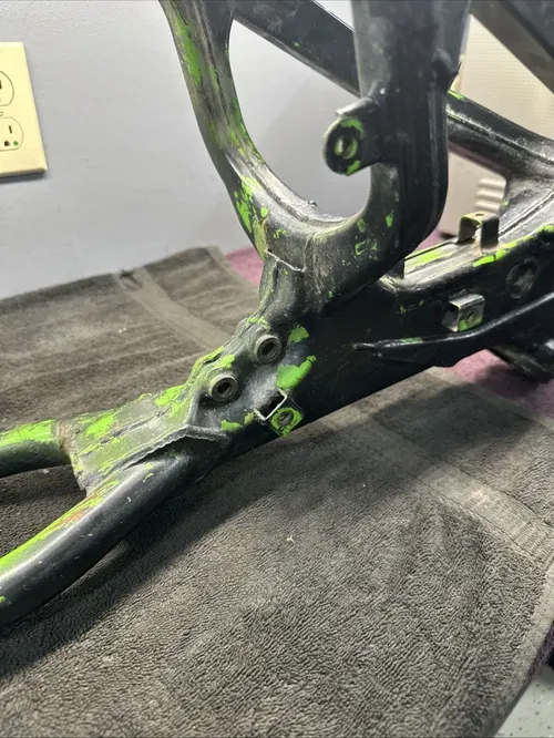 1998 Kawasaki KX250 KX 250 Frame Cradle Engine Mount