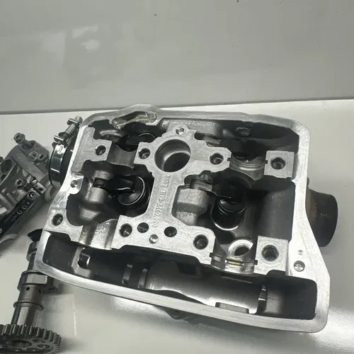 2024 KTM 250 SX-F Cylinder Head 52 Hours OEM Engine Top End SXF A46036020044