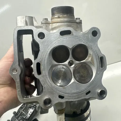 2024 KTM 250 SX-F Cylinder Head 52 Hours OEM Engine Top End SXF A46036020044