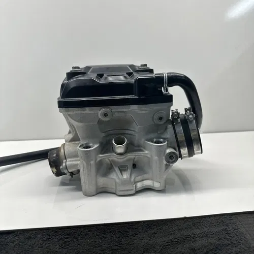 2024 KTM 250 SX-F Cylinder Head 52 Hours OEM Engine Top End SXF A46036020044