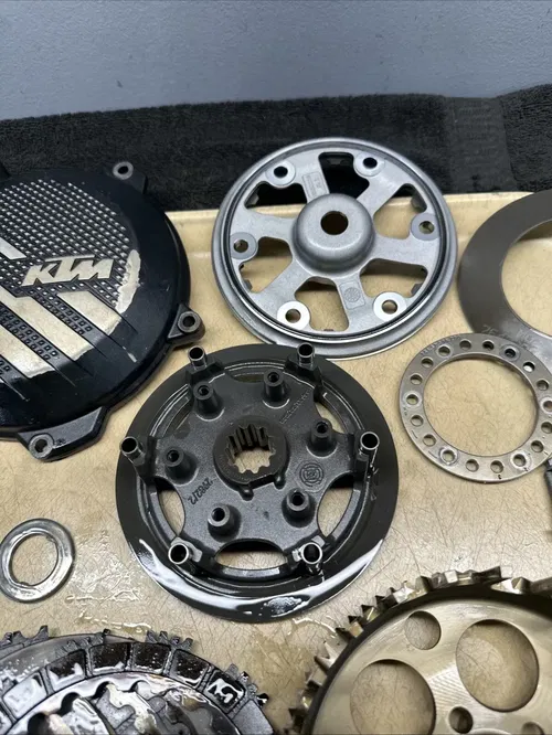 2024 KTM 250SXF Clutch Assembly OEM Basket Hub Plate Kit Spring Bolt 250 SXF