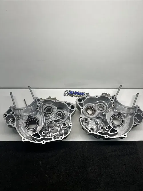 2022 GasGas MC250F Motor Engine Crank Cases OEM KTM 250 79330000144