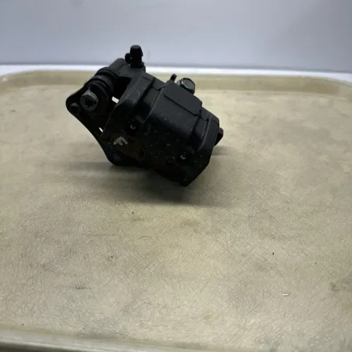2024 KAWASAKI NINJA 500 ABS Front BRAKE CALIPER Pads BRACKET OEM