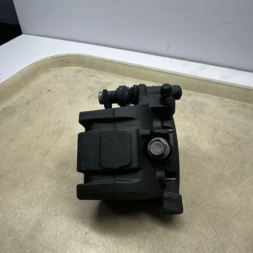 2024 KAWASAKI NINJA 500 ABS Front BRAKE CALIPER Pads BRACKET OEM