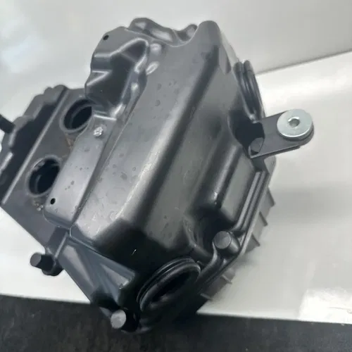2024 KAWASAKI NINJA 500 ABS AIRBOX AIR INTAKE FILTER BOX ORIGINAL OEM