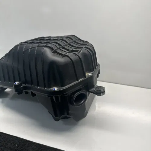 2024 KAWASAKI NINJA 500 ABS AIRBOX AIR INTAKE FILTER BOX ORIGINAL OEM