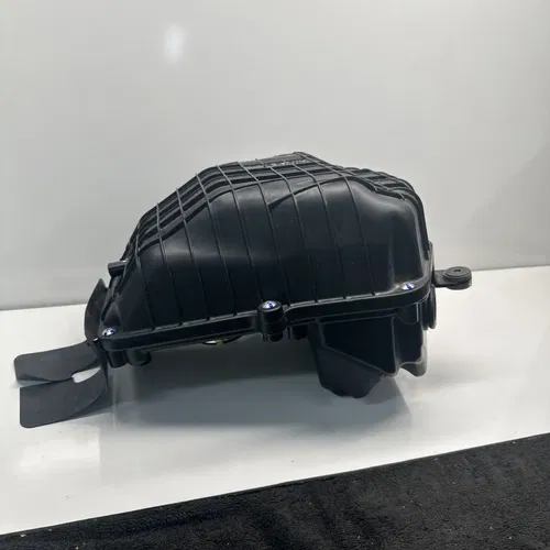2024 KAWASAKI NINJA 500 ABS AIRBOX AIR INTAKE FILTER BOX ORIGINAL OEM