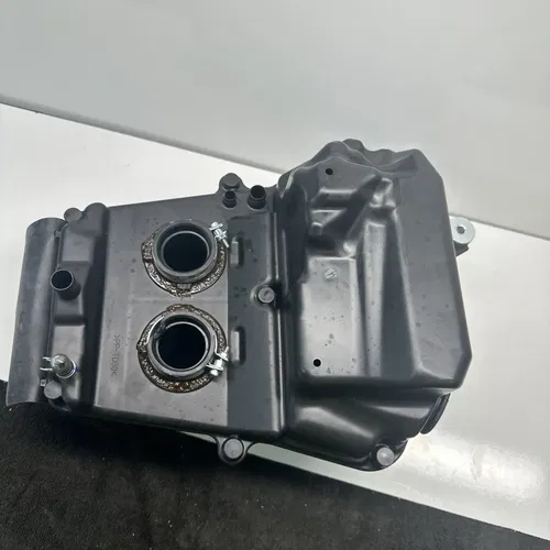 2024 KAWASAKI NINJA 500 ABS AIRBOX AIR INTAKE FILTER BOX ORIGINAL OEM