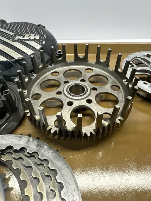 2023 KTM 250XCF Clutch Assembly OEM Basket Hub Plate Kit Spring Bolt 250 XCF