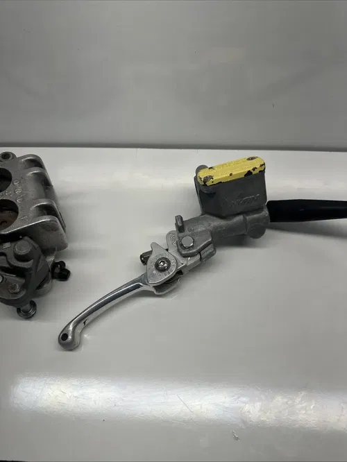 2001 RM250 Front Brake Assembly OEM Master Cylinder Caliper Suzuki RM 250