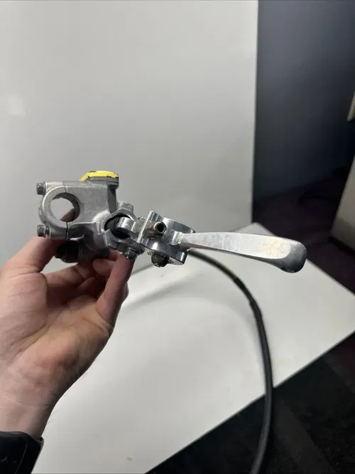 2001 RM250 Front Brake Assembly OEM Master Cylinder Caliper Suzuki RM 250