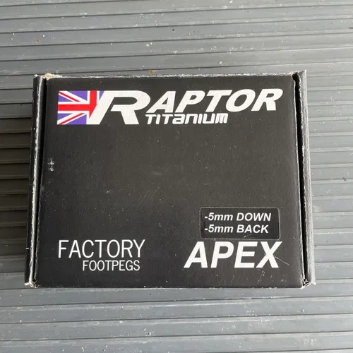 Raptor Titanium Foot Pegs
-5mm Down -5mm Back