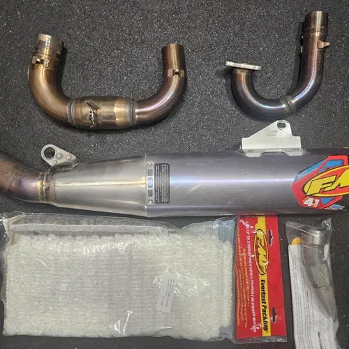 FMF Titanium/Carbon Factory 4.1 2023-24 YAMAHA YZ450F