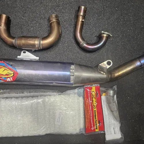 FMF Titanium/Carbon Factory 4.1 2023-24 YAMAHA YZ450F