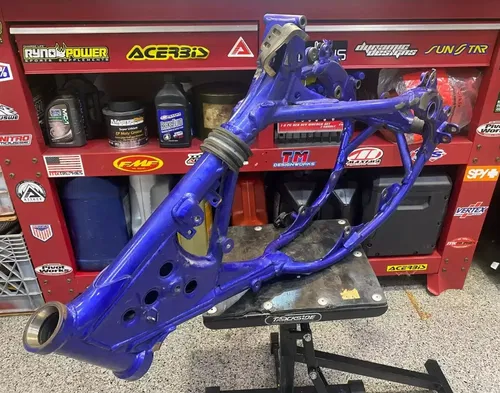 2004 Yamaha YZ85 MAIN FRAME CHASSIS OEM MAIN FRAME YAMAHA YZ85 FRAME WITH/PAPERS