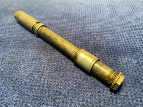 2000 Suzuki RM125 RM250 OEM Front Axle And Nut & SPACERS 1996 - 2000 54711-36E00