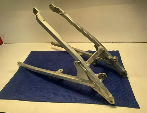2000 -00 Suzuki RM125 RM-125 / OEM Nice SUBFRAME SUB-FRAME OEM SUZUKI RM 125