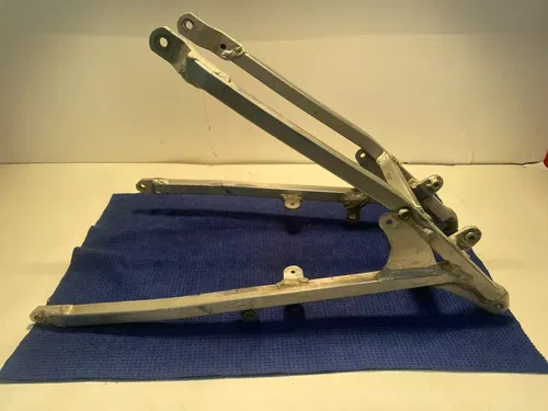 2000 -00 Suzuki RM125 RM-125 / OEM Nice SUBFRAME SUB-FRAME OEM SUZUKI RM 125