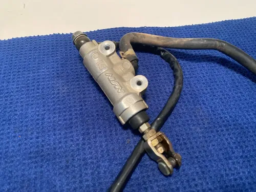 02-18 2006 YZ85 YZ 85 Rear Brake Assembly Caliper Master Cylinder Line Reservoir