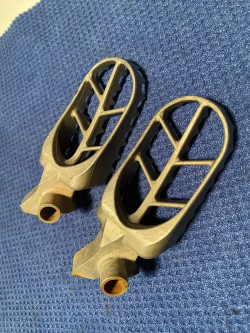 2004-2014 YZ450F YZ 450F OEM Titanium Foot Pegs Rest Stand Footpegs Mount Spring