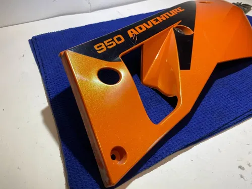 2005 KTM 950 ADVENTURE REAR LEFT & RIGHT SIDE FAIRING COVER PLASTIC ASSEMBLY ADV