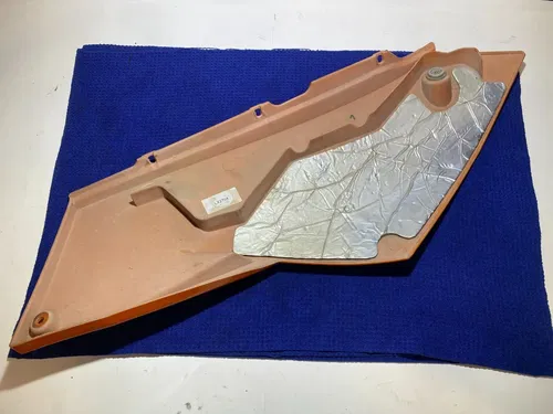 2005 KTM 950 ADVENTURE REAR LEFT & RIGHT SIDE FAIRING COVER PLASTIC ASSEMBLY ADV