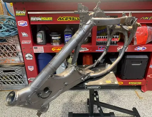 ✅2000 RM125 Main Frame Chassis SUZUKI RM 125 GENUINE OEM 1996-2000 WITH/PAPERS