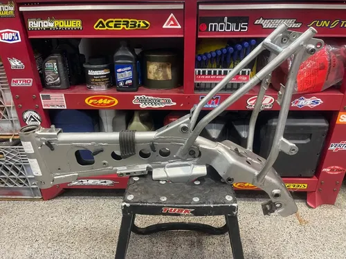 2005 KAWASAKI KLX 110 MAIN FRAME CHASSIS OEM MAIN FRAME 2005 KLX 110 W/PAPERS