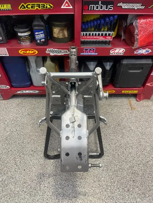 2005 KAWASAKI KLX 110 MAIN FRAME CHASSIS OEM MAIN FRAME 2005 KLX 110 W/PAPERS