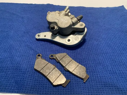 2005 KTM ADVENTURE 950 FRONT RIGHT CALIPER & CALIPER BRACKET OEM KTM 950 2005