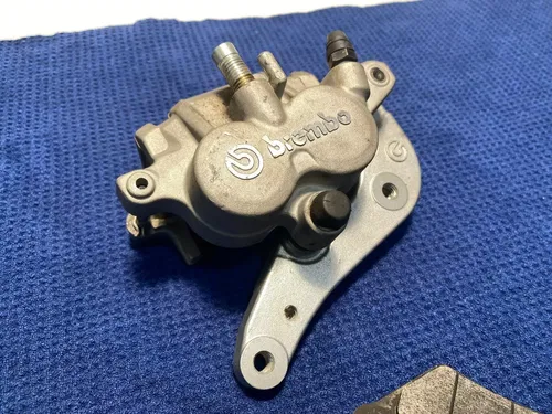 2005 KTM ADVENTURE 950 FRONT RIGHT CALIPER & CALIPER BRACKET OEM KTM 950 2005