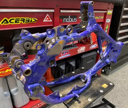 2003 Yamaha YZ85 MAIN FRAME CHASSIS OEM MAIN FRAME YAMAHA YZ85 FRAME WITH/PAPERS