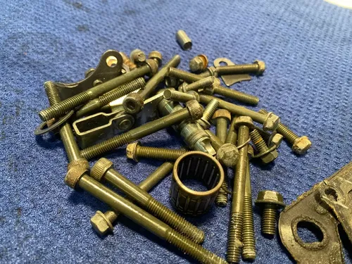 2000 YZ250 OEM YAMAHA MISC MOTOR HARDWEAR ENGINE BOLTS YAMAHA YZ250 OEM YZ250