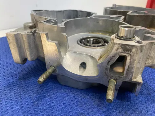 2001 YZ125 YAMAHA OEM CYLINDER TOP END MOTOR BARREL PISTON JUG ENGINE YZ125