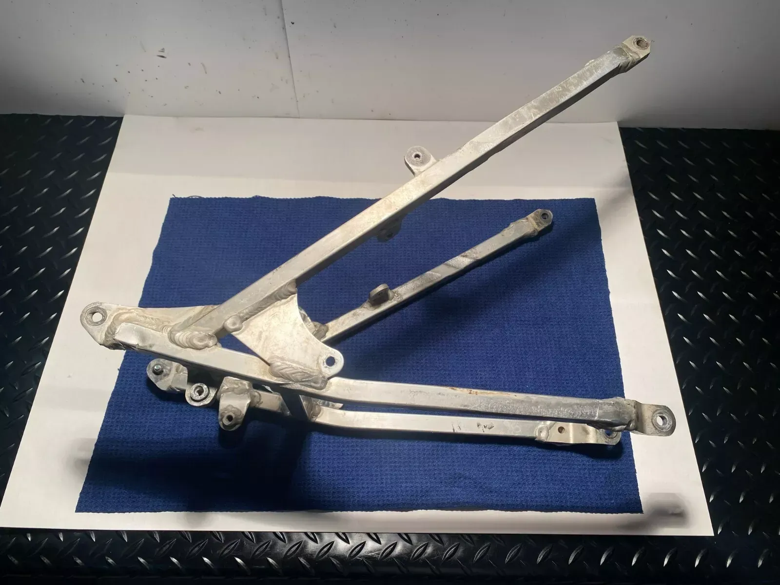 OEM SUZUKI RM250 RM 250 1998 98 SUBFRAME OEM SUB FRAME RM250 SUZUKI