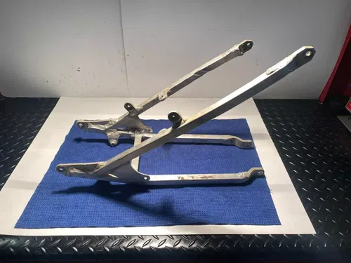 OEM SUZUKI RM250 RM 250 1998 98 SUBFRAME OEM SUB FRAME RM250 SUZUKI