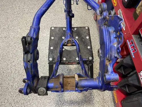 2003 Yamaha YZ85 MAIN FRAME CHASSIS OEM MAIN FRAME YAMAHA YZ85 FRAME WITH/PAPERS