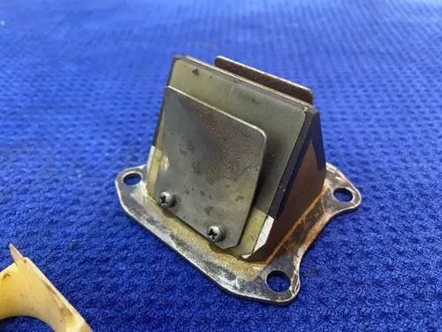1998 1996-2004 HONDA CR80 CR85 CR85 REED BLOCK INTAKE BOOT ASSEMBLY REED VALVE