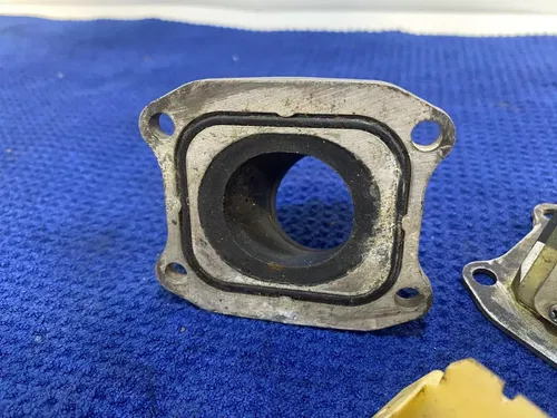 1998 1996-2004 HONDA CR80 CR85 CR85 REED BLOCK INTAKE BOOT ASSEMBLY REED VALVE