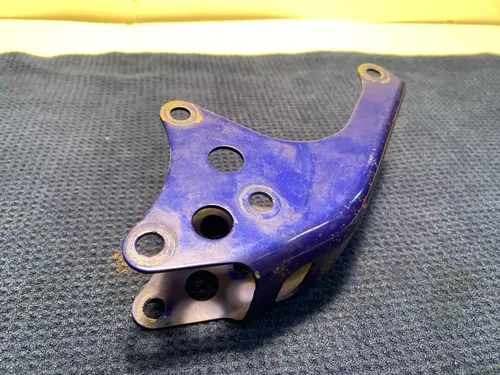 2003 Yamaha TTR125 TT-R 125E Lower Engine Motor Mount Bracket OEM TTR YAMAHA #2