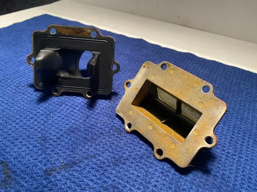 1999 SUZUKI RM 250 RM250 OEM REEDS AND HOUSING ASSEMBLY OEM REEDS SUZUKI #2
