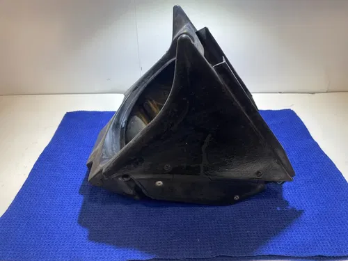 1999 SUZUKI RM250 OEM AIRBOX INTAKE AIR BOX CASE 13700-37E21 OEM SUZUKI RM 250