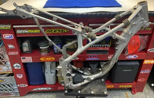 2007 Kawasaki KX85 KX100 OEM Frame Chassis Subframe Engine Cradle 07 WITH/PAPERS