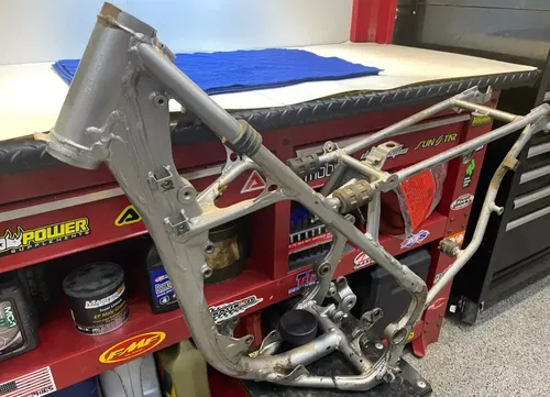 2007 Kawasaki KX85 KX100 OEM Frame Chassis Subframe Engine Cradle 07 WITH/PAPERS