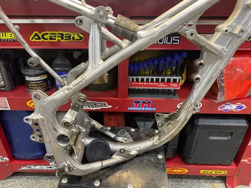 2007 Kawasaki KX85 KX100 OEM Frame Chassis Subframe Engine Cradle 07 WITH/PAPERS