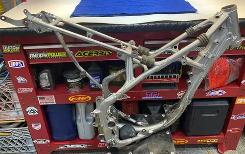 2007 Kawasaki KX85 KX100 OEM Frame Chassis Subframe Engine Cradle 07 WITH/PAPERS