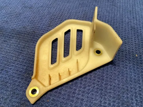 2000 - 2003 YAMAHA TTR125 TTR 125 TT-R125 OEM FRONT SPROCKET COVER GUARD TT-R #2