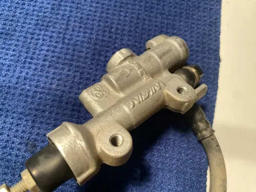 2011 CRF450R Rear Brake Assembly OEM Caliper Master Cylinder Brakes Honda CRF